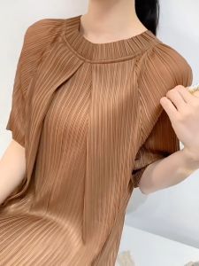 Đầm (váy) thun lò xo dập ly đặc biệt cao cấp thiết kế dáng A nhẹ và tay ngắn trẻ trung - 55Kg.Linh