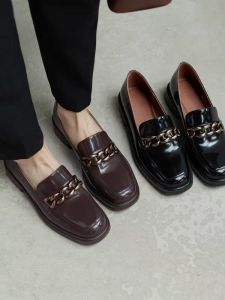 Spring 2025 New Style Womens Flat Metal Decorated Loafers British Retro round Head Versatile Flats Fashionable Casual Shoes