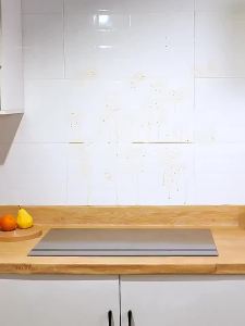 Kitchen oil proof sticker stove wall self-adhesive transparent wallpaper sticker waterproof fireproof high temperature resistant range hood wall sticker