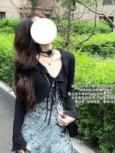 เสื้อคลุมกันแดดผ้าไหมน้ำแข็งสำหรับผู้หญิงในช่วงฤดูร้อน เสื้อคลุมกันแดดแบบบาง แขนยาว คอวี สไตล์ลำลอง ปกติ