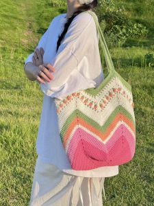 Large Capacity Travel Hand Knitted Woolen Bag Womens Single Shoulder Bag Commuter Finished Product Sweet Cool Style DIY Brand