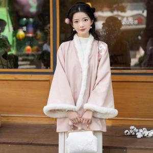 เสื้อคลุมคาร์ดิแกนแขนยาวแบบสวมหัวสไตล์ฤดูหนาวปักลายดอกไม้สำหรับผู้หญิงไซส์ใหญ่ 300 ปอนด์ ทรงหลวม คอตั้ง ปกโปโล ขนแกะ แจ็คเก็ตผ้าฝ้ายผสม