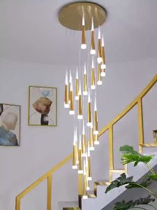 นอร์ดิกแสงห้องนั่งเล่นหรูหราโคมไฟโมเดิร์นลอฟท์อพาร์ทเมนท์โคมระย้าบันไดง่ายโคมระย้า