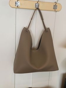 Minimalist Niche Style Idle Style Shoulder Bag Female Retro Tote Bag Loose Feeling Work Commuter Bag Large Capacity Underarm Bag