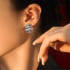 Korean Japanese Anti-allergy S925 Geometric Egg Shape Irregular Folded Edge Ear Cufflinks Fashionable Alloy Ear Studs for Women