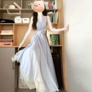 CHANGTONG | Elegant and Stylish V-Neck Wrap Dress with Waist Slimming Design
