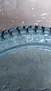250-17 (2.50-17) FUJI SUPER SPORTS 4 PLY TUBETYPE LEO TIRE BRANDNEW