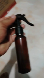 spray bottles amber bottles with black trigger spray