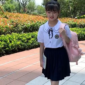 ( FREESHIPMAX ) Cặp balo đi học cho bé gái chống gù chống thấm nước nhiều ngăn được tặng kèm gấu bông  sticker nhiều màu nhiều size khác nhau . Binshop-16