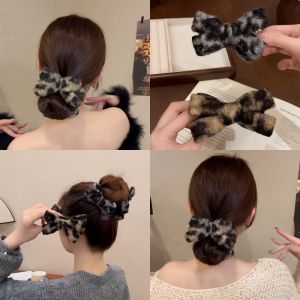 Plush Leopard Print Butterfly Knot Hair Clip Womens New 2024 Autumn Winter Hair Clip High Ponytail Shark Clamp Hair Accessory