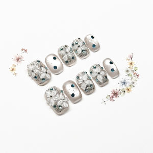 Handmade Summer Wearable Nail Art Short Style Ice Transparent Carved Flowers White Enhancing Versatile Luxury Feel Nail Tips