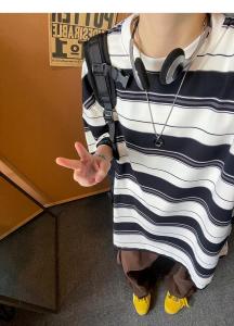 Áo Thun Nam Mùa Hè Mỏng Cổ Tròn Tay Ngắn Rộng Rãi Thường Ngày Kẻ Sọc Đen Trắng Phong Cách Đại Học Cho Cặp Đôi