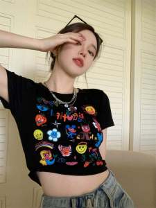 Áo Thun Nữ Tay Ngắn Màu Đen Gợi Cảm Mùa Hè 2022 Dáng Ôm Vừa Vặn in Họa Tiết Cổ Tròn Phong Cách Mới Retro Thời Trang Đường Phố