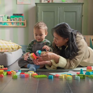 LEGO DUPLO 10479 Đồ Chơi Lắp Ráp Hộp Sáng Tạo Đầy Sắc Màu (80 chi tiết)