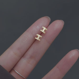 Sterling Silver Three-Dimensional Womens Mini Compact Glossy Minimalist Stud Earrings