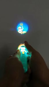 Mainan proyektor anak Dengan Lampu Untuk Edukasi / mainan senter anak / edukasi gambar