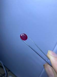 4701-RUBY ĐỎ CÓ RẠN ( THIÊN NHIÊN) có xử lý keo [ đá có rạn bề mặt rất ít]