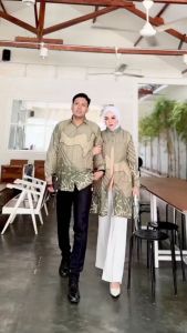 Batik Couple Modern Terbaru - Batik Couple Pasangan Terbaru - batik couple terlaris kopel batik kekinian Seragam Batik Model Kancing
