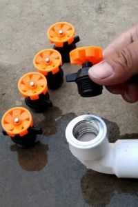 หัวฉีดพลาสติก หัวฉีดน้ำระยะไกล หัวฉีดสปริงเกลอร์ หัวฉีด 4 จุด หมุนได้ 360 องศา