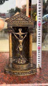 Tượng chúa chịu nạn bằng đồng cao 25cm ngang 15cm nặng 2kg