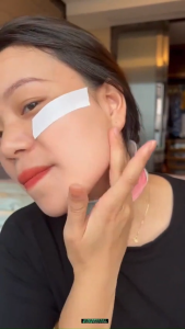 Dragons Blood Anti-Aging Cream With Retinol And Placenta Extract. Hydrates Firms Brightens Fights Wrinkles Repairs Damaged Skin And Treats Melasma. Brightens And Whitens Skin.