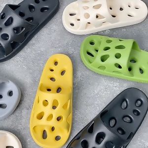 LIlyshoes รองเท้าแตะ รองเท้าแตะใส่ในบ้านสำหรับผู้หญิงฤดูร้อนรองเท้าแตะในห้องน้ำกันลื่น