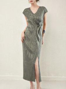 ชุดราตรีเอวสูงทรงหางปลา กระโปรงยาวปานกลาง แขนสั้น ผ้าไตรอะซิเตท ทรงเอ ชุดราตรีสุดหรู กระโปรงทรงเอ