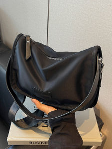 Casual Underarm Bag Womens New 2025 Fashion Trend Small Square Bag High-End Nylon Fabric Single Shoulder Bag Simple Design