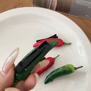 SK-C1392 Jepit Rambut Lucu Bentuk Cabai / Jepitan Hairpin Anak Perempuan Motif Cabe / Jepit Rambut