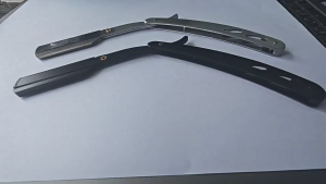 เครื่องโกนหนวดสแตนเลส เครื่องโกนหนวดแบบแมนนวล เครื่องโกนหนวดแบบพับได้ (จัดส่งจากประเทศไทย) G3554