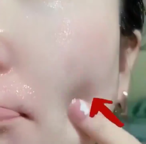 Krim Penghilang Flek Hitam Krim Pemutih face Krim Penghilang Flek Hitam 30g Krim Pemutih Dan Penghilang Bintik Penghilang Chloasma Segala Jenis Penghilang Flek Penghilang Melanin Penghidrasi Dan Pelembab Krim Pencerah Wajah