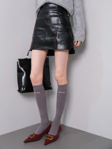 Weekend Picnic Letter Edge Roll Cotton Socks White Enhancing Leg Slimming Pressure Relief Ankle High Stockings for Women