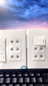 Mặt ổ cắm + công tắc lắp nổi TPE MN3/1CT-2OC/MN4/2CT-2OC/MN6/3CT-3OC - Hàng chính hãng