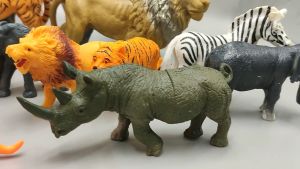 DOUBLE GREAT MAINAN EDUKATIF ANAK HEWAN KARET VYNIL ZOO ANIMAL MINIATUR