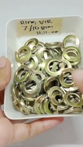 Ring Vir Warna Kuning Ukuran 1/2 Dim 3/4 Dim 7/16 Dim Bahan Besi Steel Cincin Spring Wash Bantalan Antara Ban Dan Kepala Baut Atau Skrup Besi Warna Kuningan Ring Kuningan Bentuk Cincin Bahan Besi Steelan Cincin Ring Vir Ver Kuningan Bahan Besi