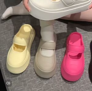 Ann.Fashion รองเท้าแตะแบบสวม รองเท้าแฟชั่นคัชชู ใส่เล่นสงกรานต์ สีสันน่ารักสดใสมาก พื้นยางEVA นุ่มเบา ใส่สบายมากกๆ ราคาล