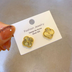 Elegant Retro Textured Electroplated 14K Gold Hoops Womens 925 Silver Needle Four Leaf Clover Ear Jewelry Fashionable OL Style