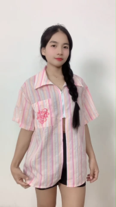 ชุดเซ็ตสองชิ้นลายทางแฟชั่น ใส่แล้วเพิ่มความสดใสและชิค