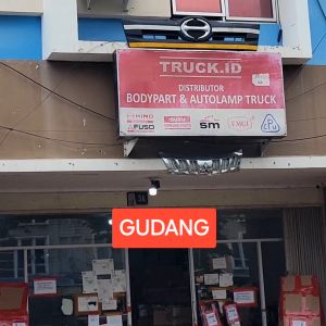 GRILL GRILLE TANDUK DEPAN CANTER 136 HDL KABIN LEBAR HITAM 8718