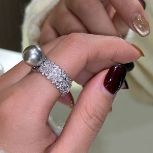 CAFFTI | French Style Lustrous Gray Pearl Ring