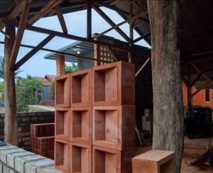 Roster beton lubang angin anti tampias motif nako   Hiasan dinding  Varian  warna abu putih teracota