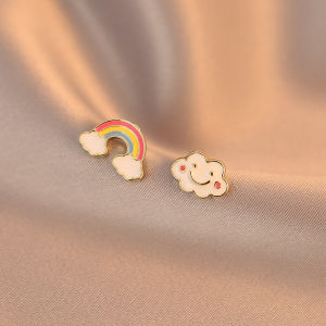 Niche Design Ins Refined Personalized Small Cute Clouds Rainbow Earrings Mosquito Coil Non-Piercing Ear Clip Female