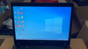 โน๊ตบุ๊ค Fujitsu p772/p CPU CORE I3intel (R) core (TM)i3-3110M  2.40ghz 2.40 hgz RAM 4 GB HDD 320GB หน้าจอ 12.5 นิ้ว มีกล้องหน้า
