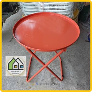Bàn trà tranh liền chân gấp gọn rất tiện lợi