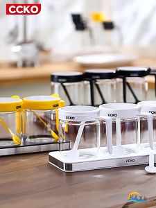 Bộ 3 Hũ Đựng Gia Vị Thủy Tinh Borosilicate CCKO Kèm Khay và Thìa Lọ Đựng Muối Đường Nắp Bật Kiểu Vỏ Sò Inox 304 Thao Tác 1 Tay Kín Hơi Chống Ẩm Cao Cấp