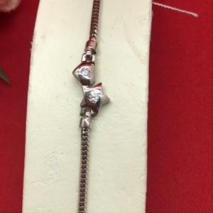 สร้อยข้อมือลายกระดูกงูกลมคั่นดาวหัวใจฝังเพชร ความยาว 6 นิ้ว ชุบโรเดียม ใส่ในชีวิตประจำวันได้ ใส่อาบน้ำได้ พร้อมส่ง