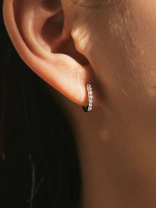 ต่างหูเงินแท้ S925 ประดับเพชรโมซัมบิกแบบเรียบง่ายสำหรับผู้หญิง วันที่ไปทำงาน ต่างหูอเนกประสงค์ เครื่องประดับแฟชั่น