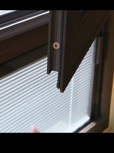 Sホต กำลังดูดมัลติฟังก์ชั่น ป้องกันเข้ามุมของลูกน้อย วัสดุ Polypropylene ใช้งานง่ายและปลอดภัย