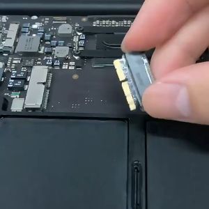 M.2 NVME SSD Convert Adapter Card for MacBook Air Pro Retina Mid 2013 2014 2015 Adapter PCIe Card for NVMe M.2 for NGFF PCIe for Late 2013 2014 2015 MacBook Air A1465 A1466 A1502 A1398 PCI-E X4 NVMe SSD