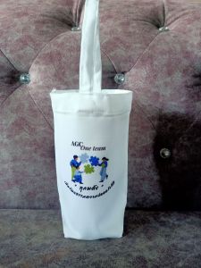 ถุงผ้าใส่แก้วเก็บความเย็นพร้อมสกรีนตามแบบลูกค้า